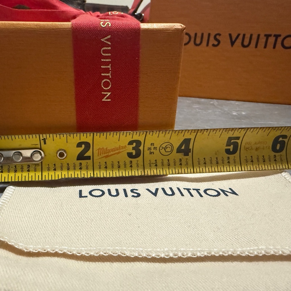 Louis Vuitton Red Ribbon xmas Packaging with Box and Dust Bag - Picture 6 of 13